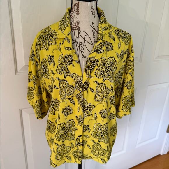 EUC Saunders Floral Yellow Shirt - Picture 2 of 9